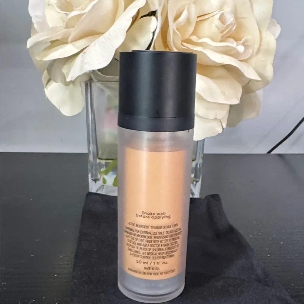 bareMinerals Original Liquid Mineral Foundation spf20 shade Light 08 Vegan Clean